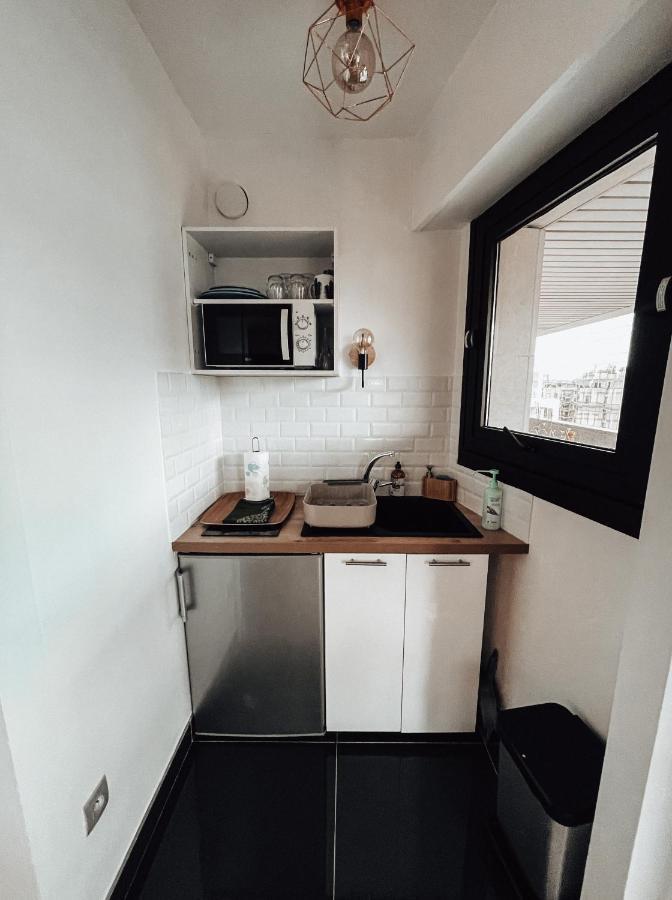 Beautiful Modern Fully Furnished Studio ルヴァロワ＝ペレ エクステリア 写真