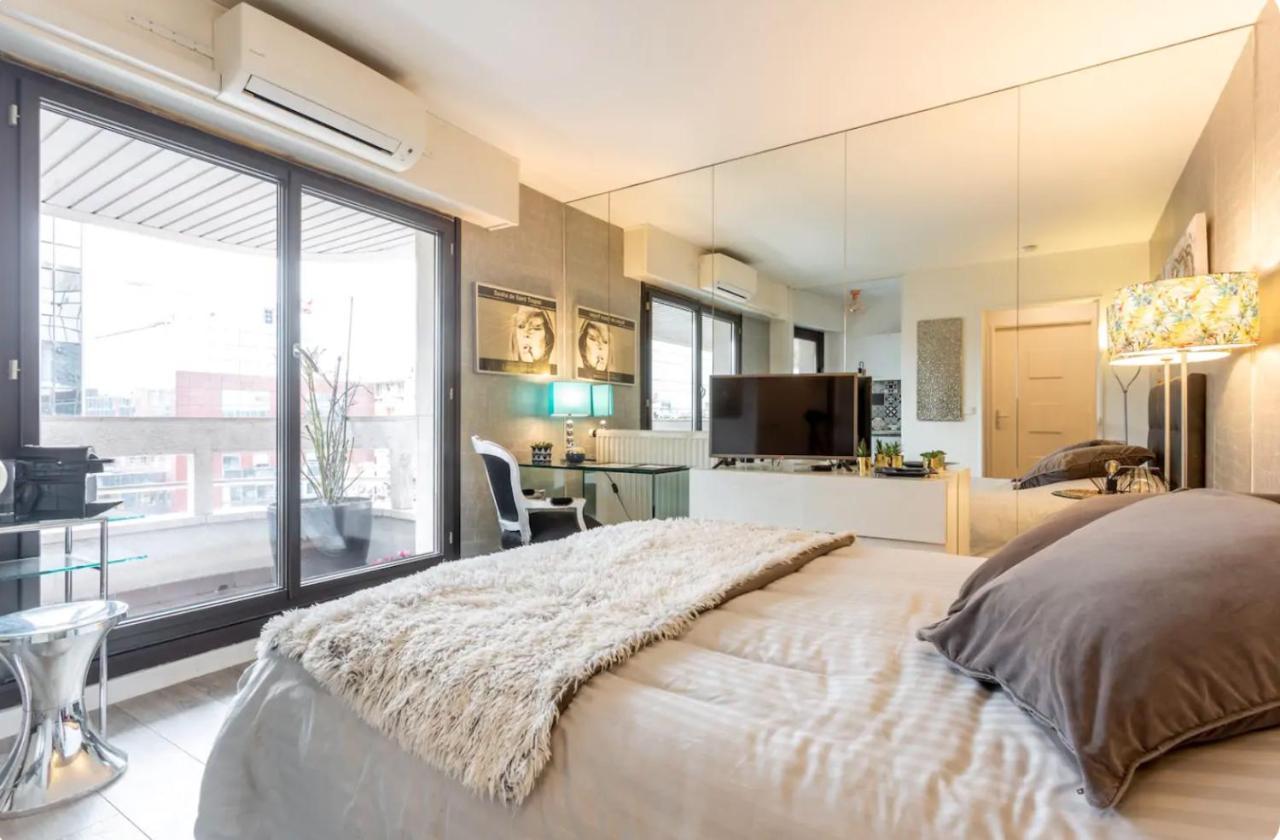 Beautiful Modern Fully Furnished Studio ルヴァロワ＝ペレ エクステリア 写真