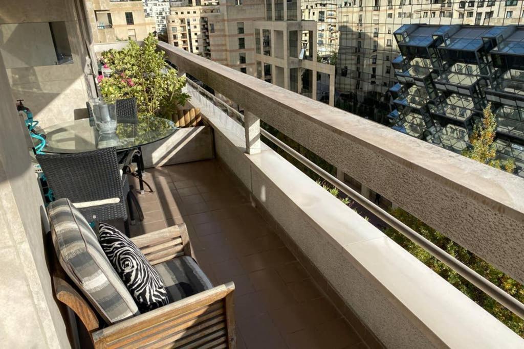 Beautiful Modern Fully Furnished Studio ルヴァロワ＝ペレ エクステリア 写真